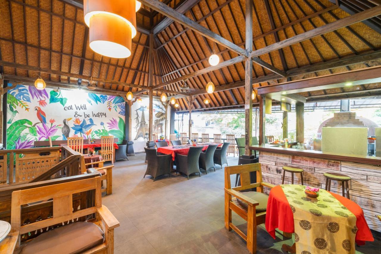 Bamboo Ubud Hostel Екстер'єр фото