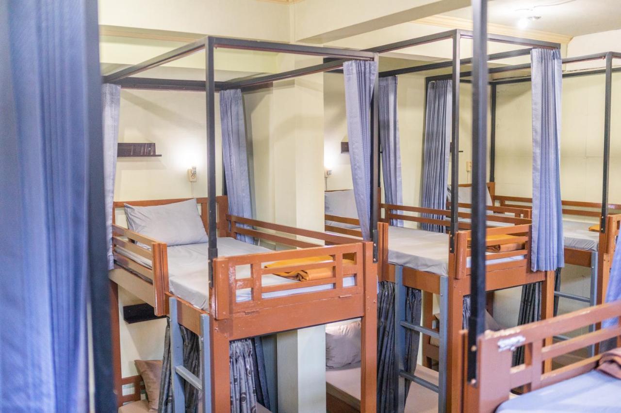 Bamboo Ubud Hostel Екстер'єр фото