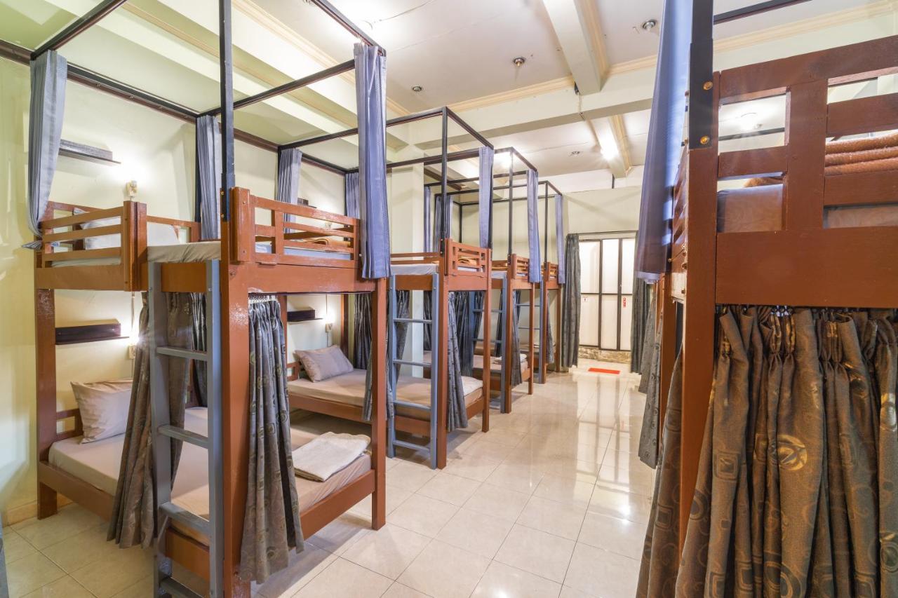 Bamboo Ubud Hostel Екстер'єр фото