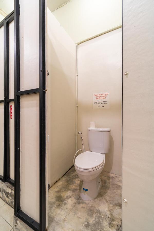 Bamboo Ubud Hostel Екстер'єр фото